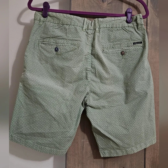 Paradise men's shorts. Green print.Size 32 NWT - Picture 3 of 8